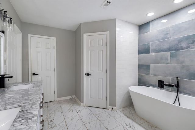 854 Fairway Drive, New Caney, TX 77357