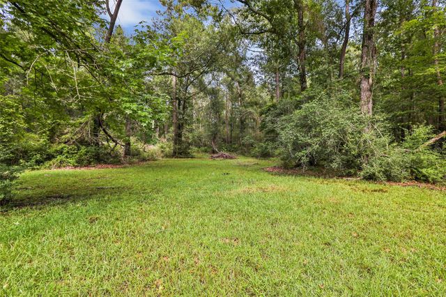 854 Fairway Drive, New Caney, TX 77357