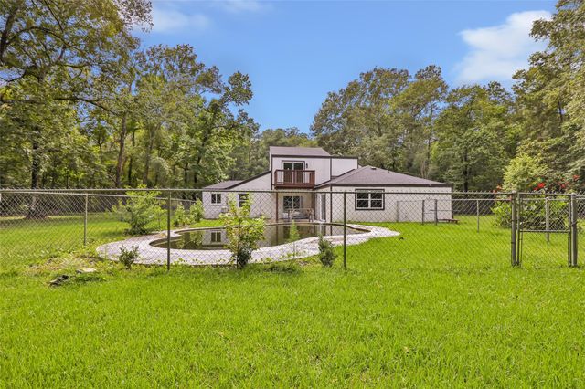 854 Fairway Drive, New Caney, TX 77357