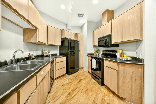 68 E Main Street 1, Ashland, OR 97520