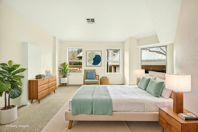 68 E Main Street 1, Ashland, OR 97520