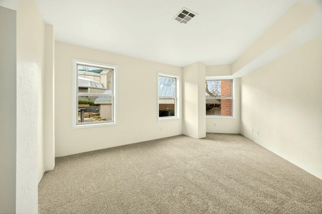 68 E Main Street 1, Ashland, OR 97520