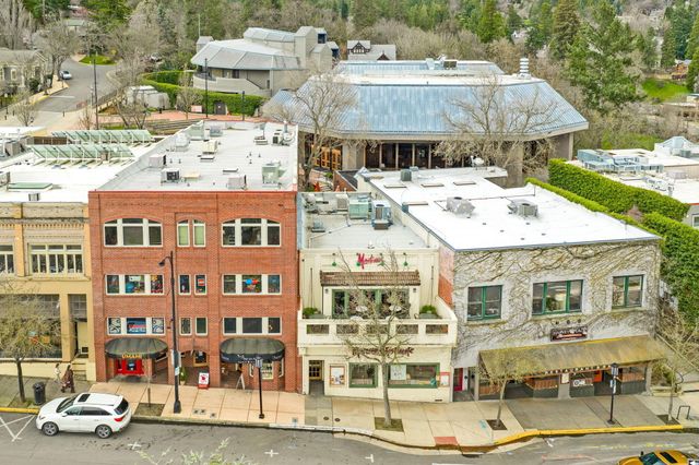 68 E Main Street 1, Ashland, OR 97520