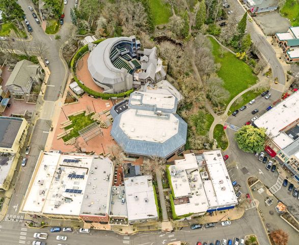 68 E Main Street 1, Ashland, OR 97520