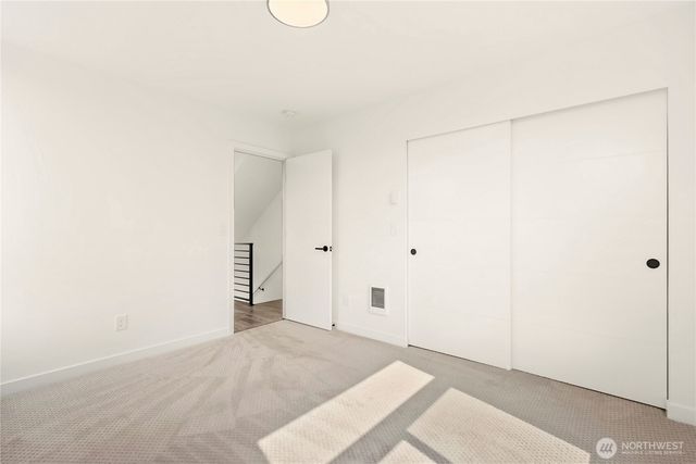 947 NW 56th Street, Seattle, WA 98107