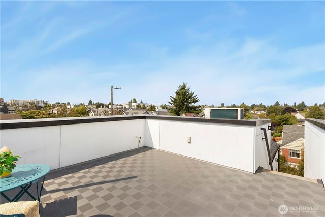 947 NW 56th Street, Seattle, WA 98107