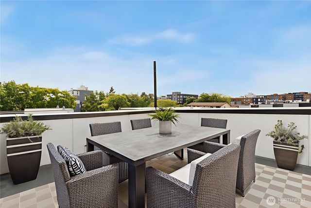 947 NW 56th Street, Seattle, WA 98107
