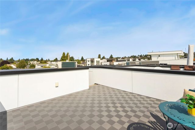 947 NW 56th Street, Seattle, WA 98107