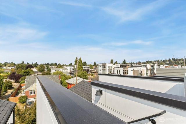 947 NW 56th Street, Seattle, WA 98107