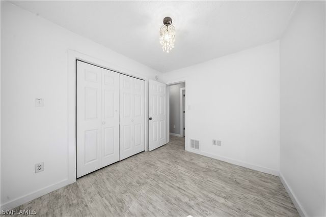 286 Leawood CIR, Naples, FL 34104