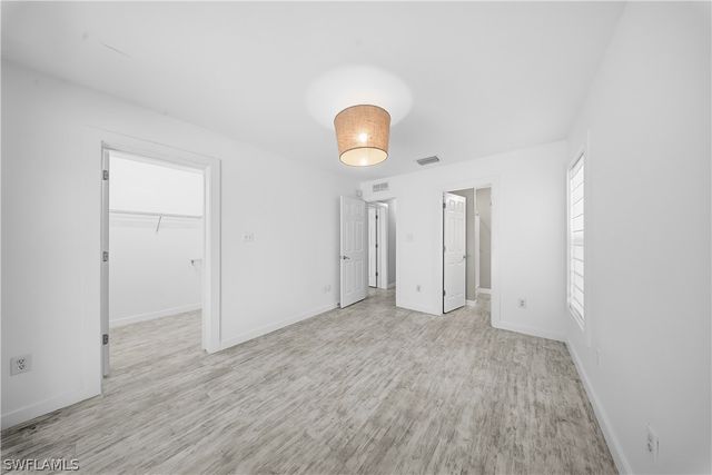 286 Leawood CIR, Naples, FL 34104