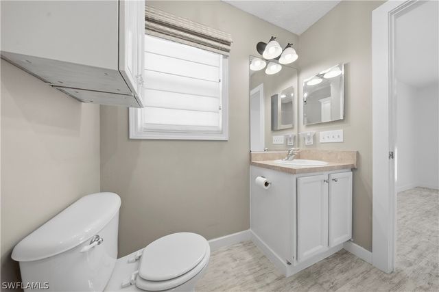 286 Leawood CIR, Naples, FL 34104