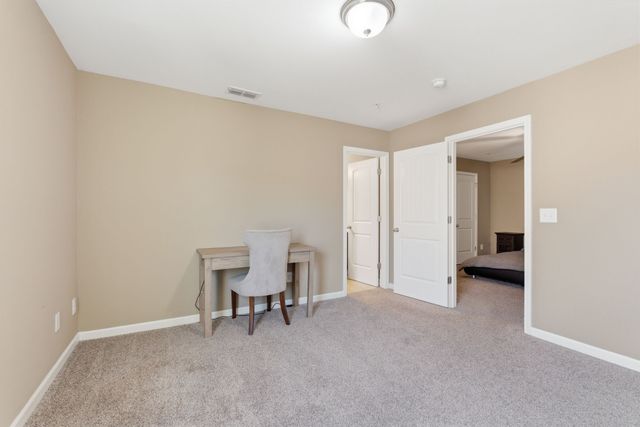 4020 Commons Dr, Spring Hill, TN 37174
