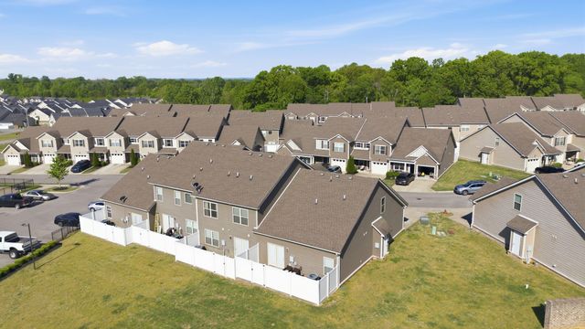 4020 Commons Dr, Spring Hill, TN 37174