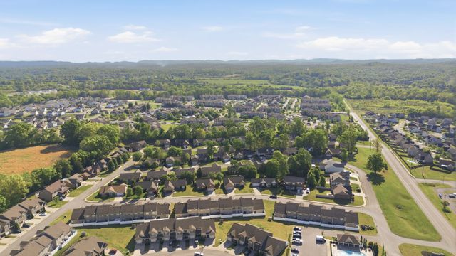 4020 Commons Dr, Spring Hill, TN 37174