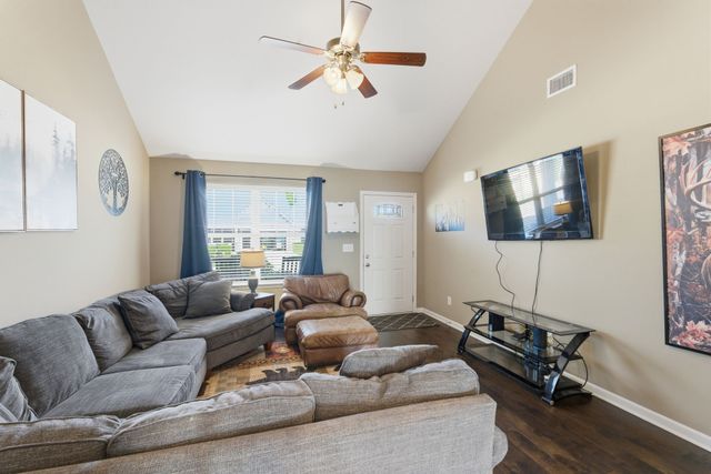 4020 Commons Dr, Spring Hill, TN 37174