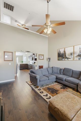 4020 Commons Dr, Spring Hill, TN 37174