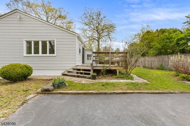 54 Reidy Pl, West Milford Twp., NJ 07421