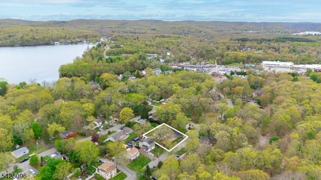 54 Reidy Pl, West Milford Twp., NJ 07421