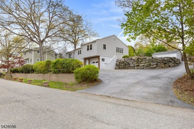 54 Reidy Pl, West Milford Twp., NJ 07421