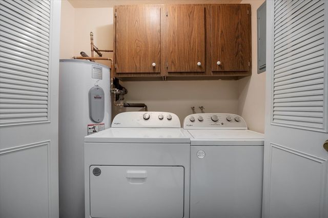 14 Old Stone Way 11, Weymouth, MA 02189