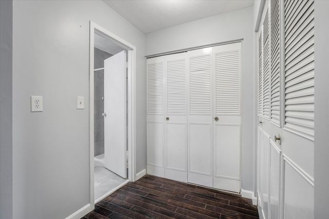 14 Old Stone Way 11, Weymouth, MA 02189