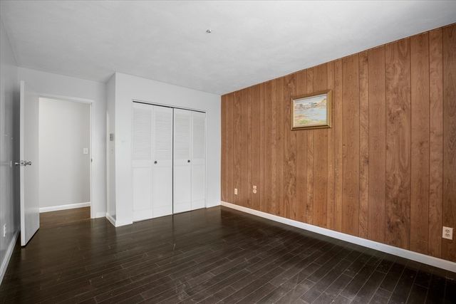 14 Old Stone Way 11, Weymouth, MA 02189