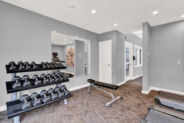 14 Old Stone Way 11, Weymouth, MA 02189