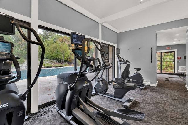 14 Old Stone Way 11, Weymouth, MA 02189