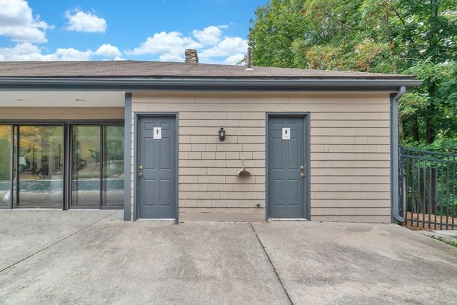 14 Old Stone Way 11, Weymouth, MA 02189