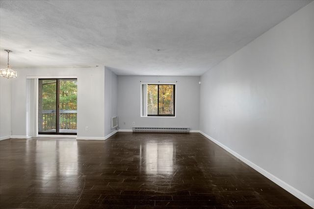 14 Old Stone Way 11, Weymouth, MA 02189