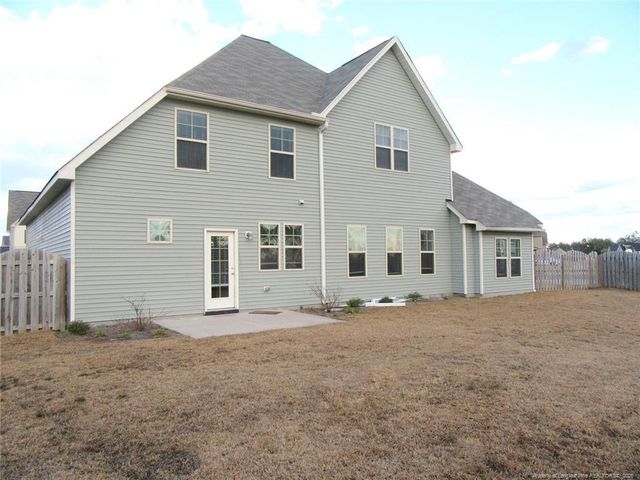 512 Rossendale Drive, Hope Mills, NC 28348