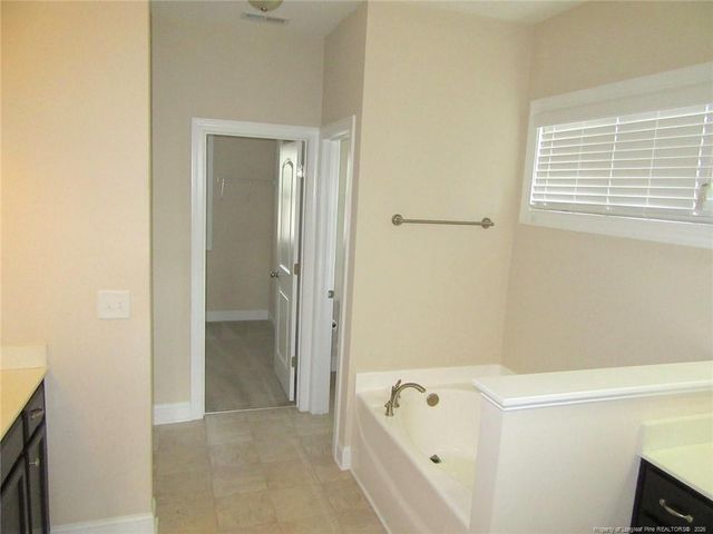 512 Rossendale Drive, Hope Mills, NC 28348