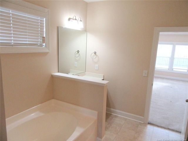512 Rossendale Drive, Hope Mills, NC 28348