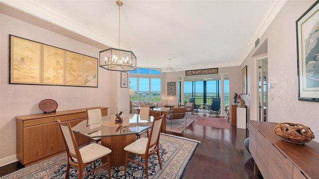 5420 EAGLES POINT CIRCLE 402, Sarasota, FL 34231