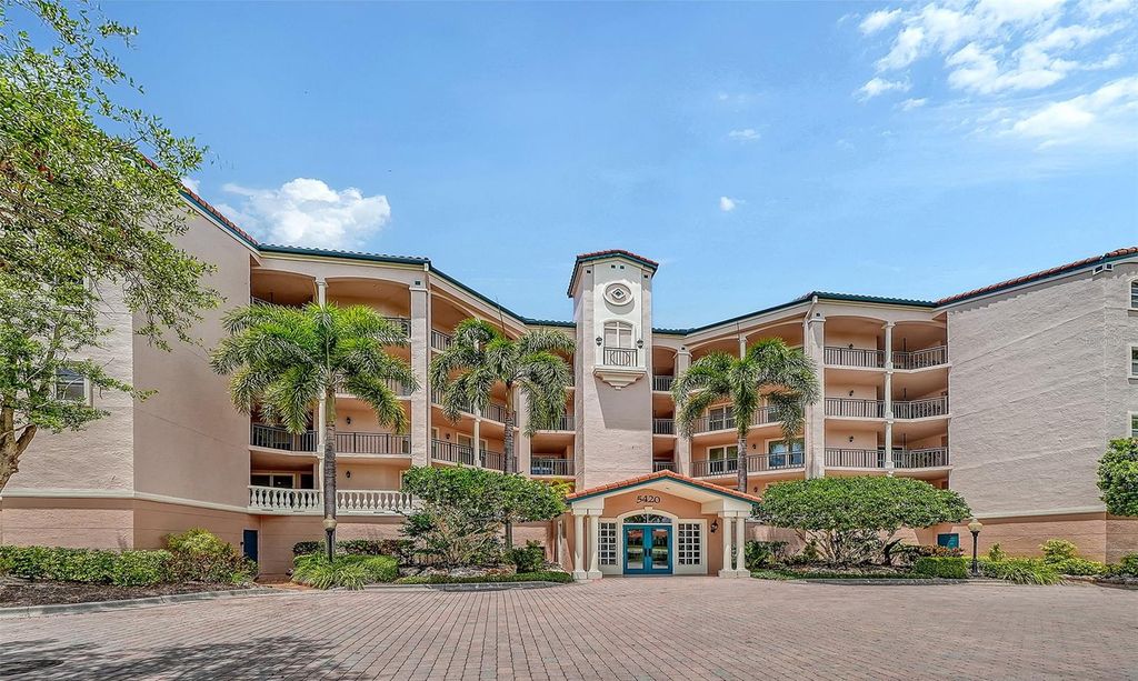 5420 EAGLES POINT CIRCLE 402, Sarasota, FL 34231
