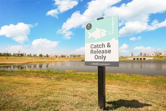 230 Barley LN, Elgin, TX 78621