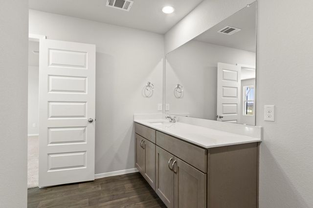 230 Barley LN, Elgin, TX 78621