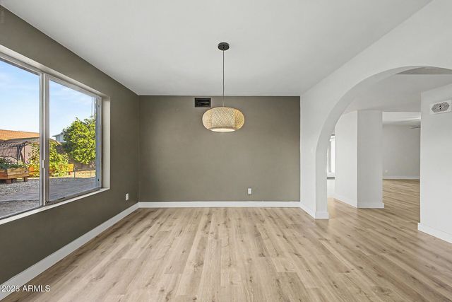843 W NIDO Avenue, Mesa, AZ 85210