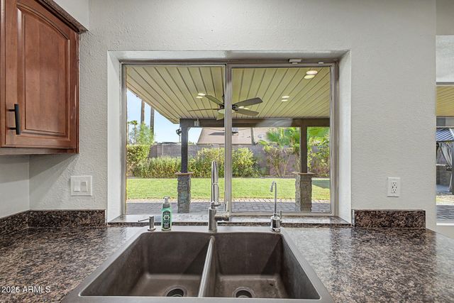 843 W NIDO Avenue, Mesa, AZ 85210
