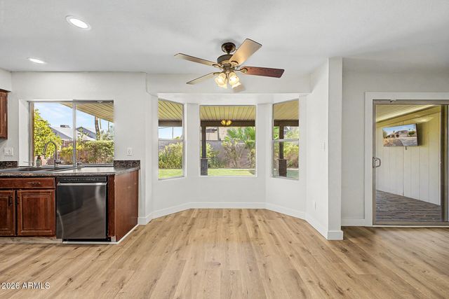 843 W NIDO Avenue, Mesa, AZ 85210