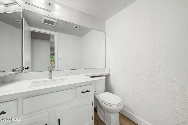 843 W NIDO Avenue, Mesa, AZ 85210