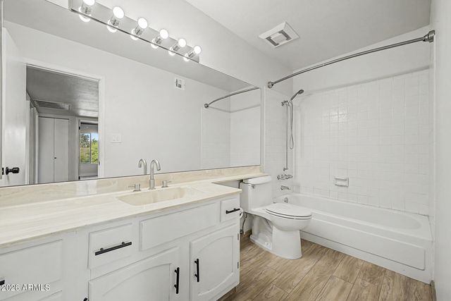 843 W NIDO Avenue, Mesa, AZ 85210
