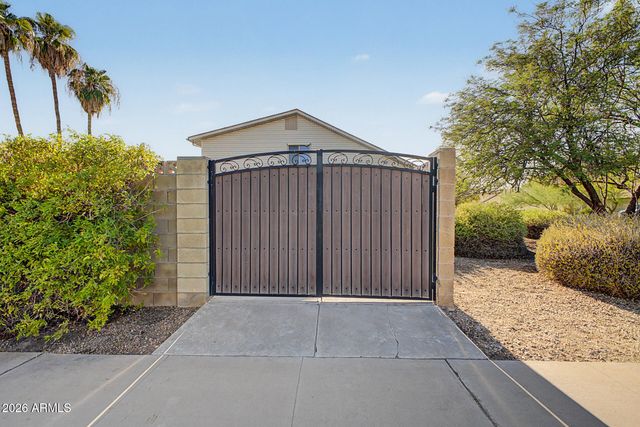 843 W NIDO Avenue, Mesa, AZ 85210