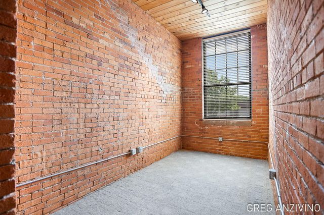 533 Columbia Avenue 113, Holland, MI 49423