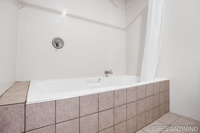 533 Columbia Avenue 113, Holland, MI 49423