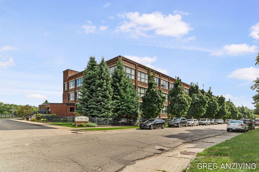533 Columbia Avenue 113, Holland, MI 49423