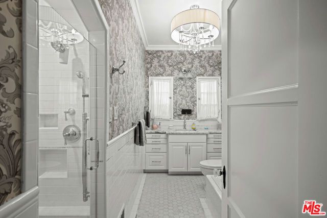 1200 S Alfred Street, Los Angeles, CA 90035