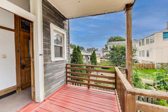 2144 W Montrose Avenue CH2, Chicago, IL 60618