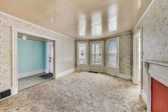 2144 W Montrose Avenue CH2, Chicago, IL 60618